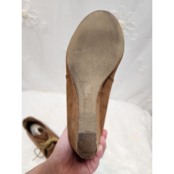 NEW DIRECTIONS WOMENS 9 BROWN BOOTIES CEDAR LACE UP SUEDE WEDGES CONTEMPORARY - Picture 13 of 16